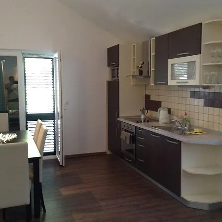 Oksana Apartment